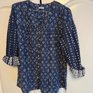Women's Blue Patterned Top